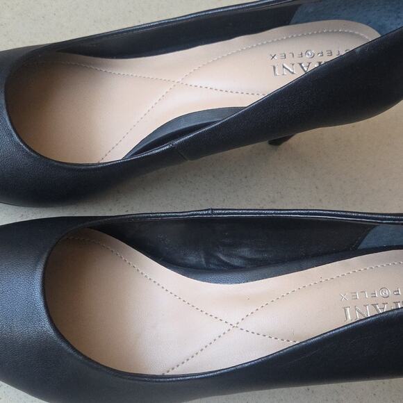 ❤️NWOT❤️Alfani Black Pointed Toe Heels - Picture 4 of 7